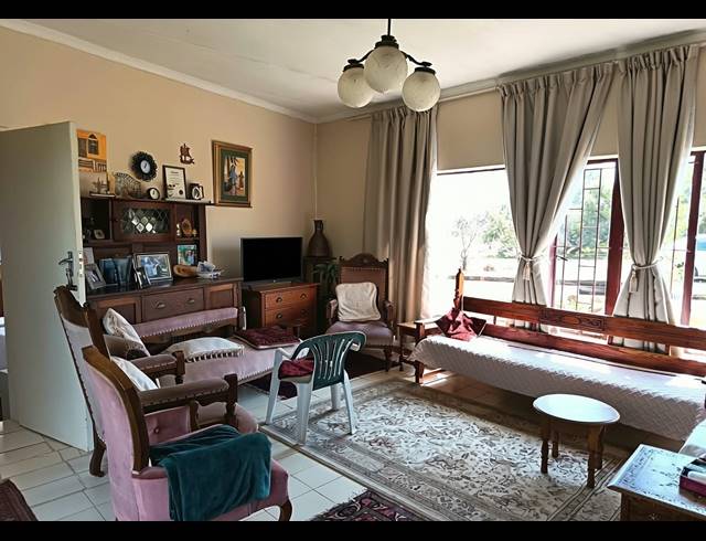 3 BEDROOM HOUSE FOR SALE IN WALKER FRUIT FARMS